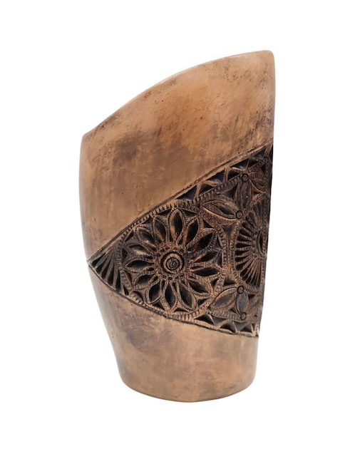 Escultura Yuu Nges