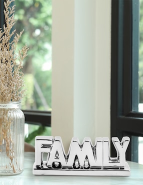 Figura Zonana Family