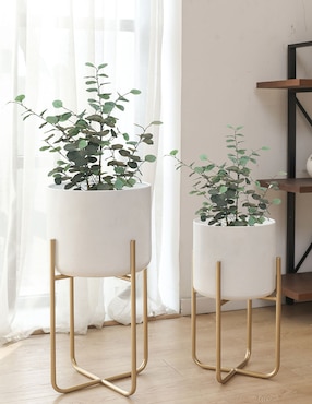 Maceta con base Haus Mónica de metal con sistema automático de riego