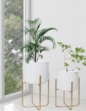 Maceta con base Haus Mónica de metal con sistema automático de riego