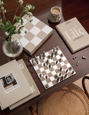 Caja decorativa con set Printworks Board Game Chess Mirror