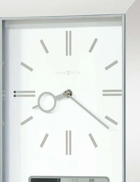 Reloj de pared Howard Miller de madera