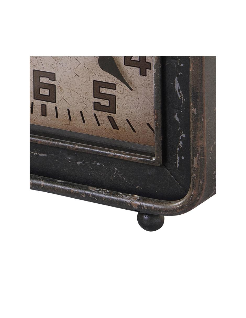 Reloj de mesa de acero 5