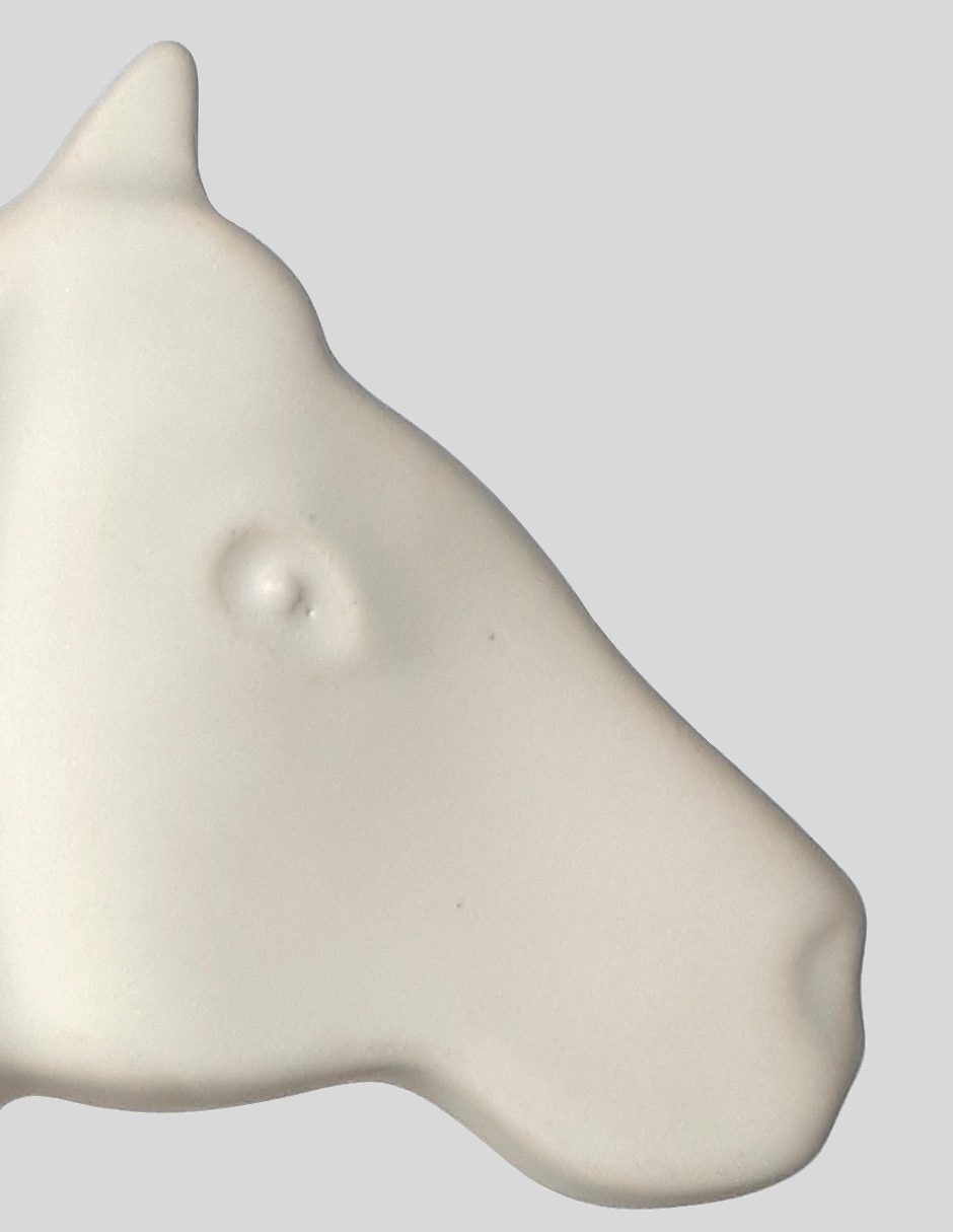 Figura de caballo de ajedrez de cerámica 6