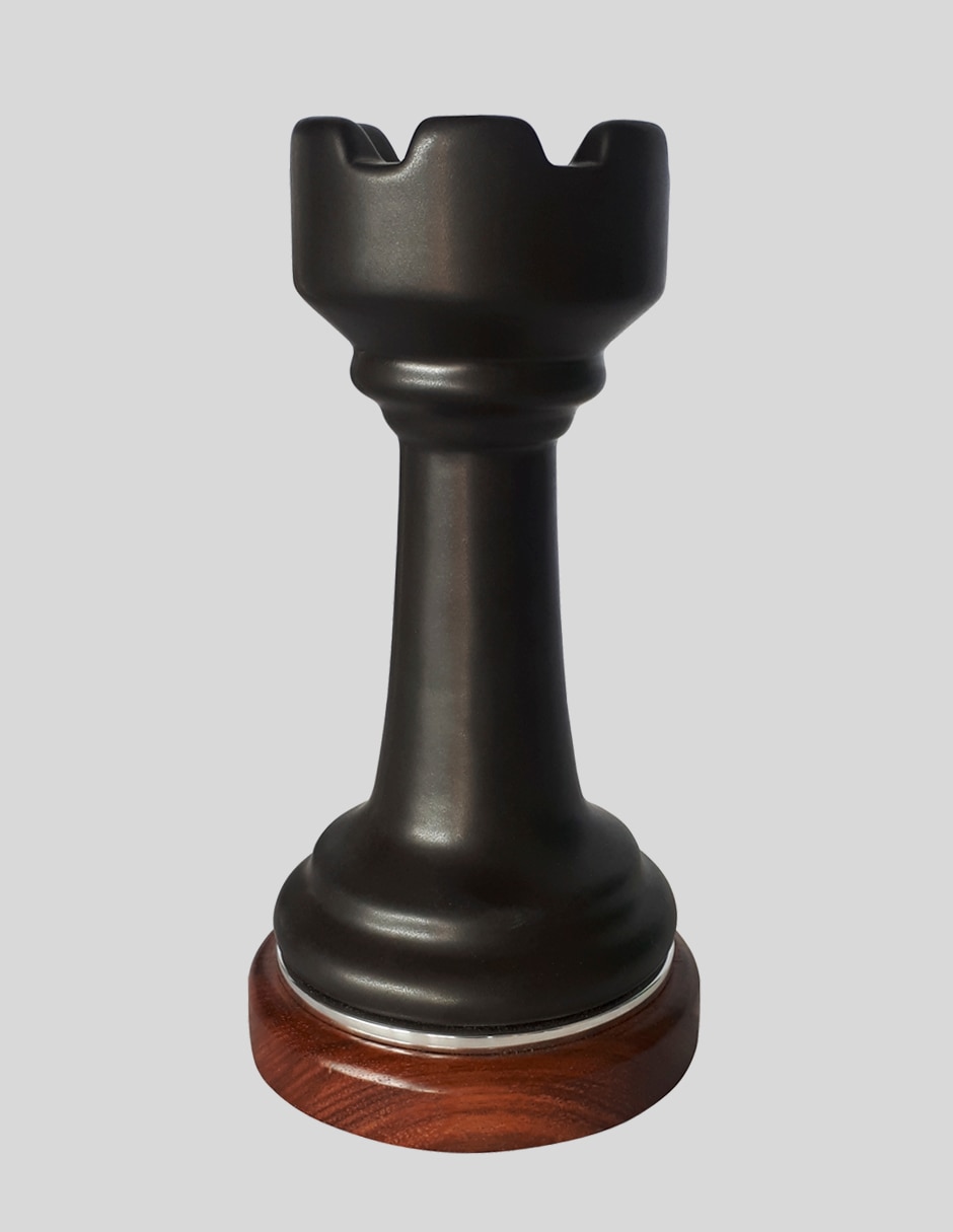 Figura de torre de cerámica