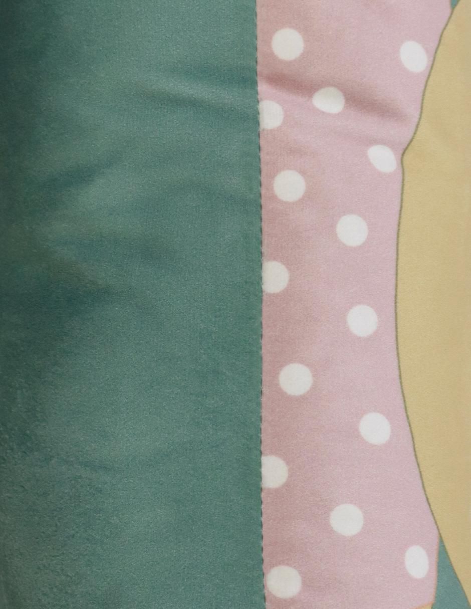 Cojín decorativo Caritas 9