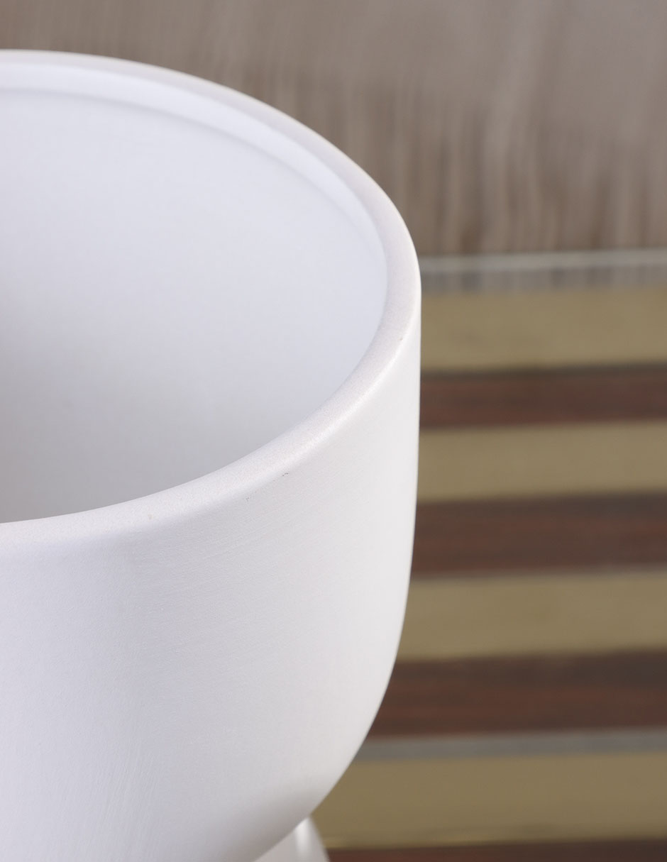 Maceta Century Bh de cerámica con sistema automático de riego 10