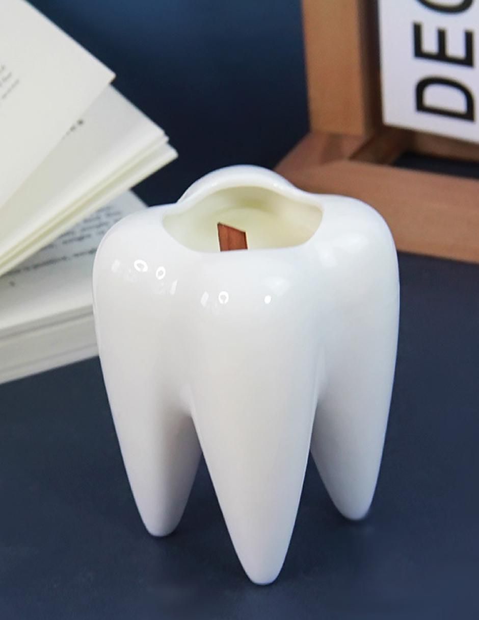 Maceta de cerámica con sistema automático de riego 2
