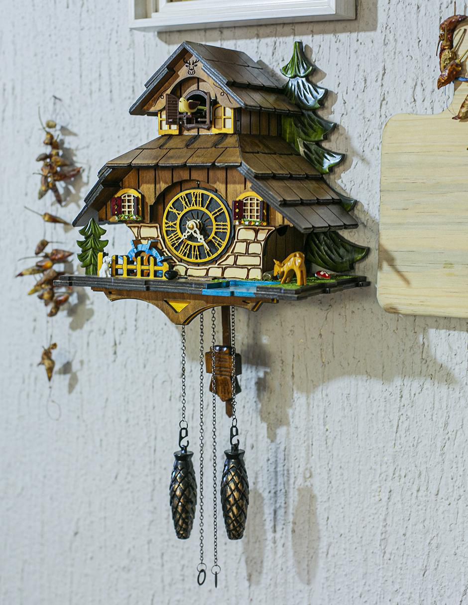 Reloj cucú de madera 2