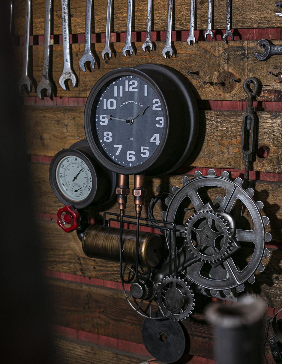 Reloj de pared de metal 4