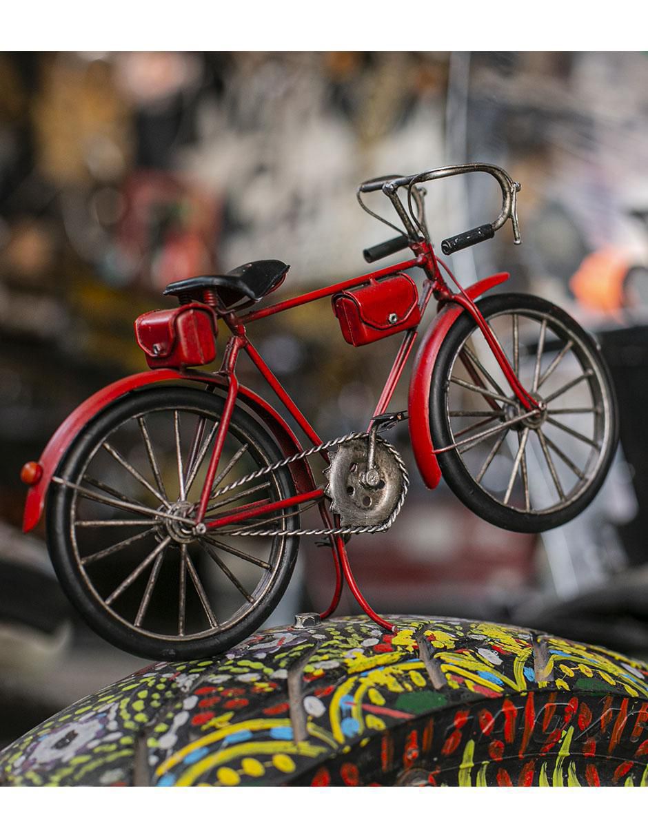 Figura de bicicleta de metal 4