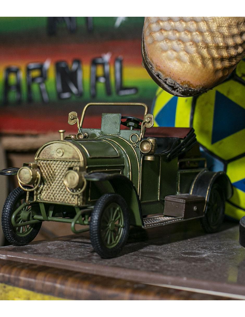 Figura de carrito de metal 4