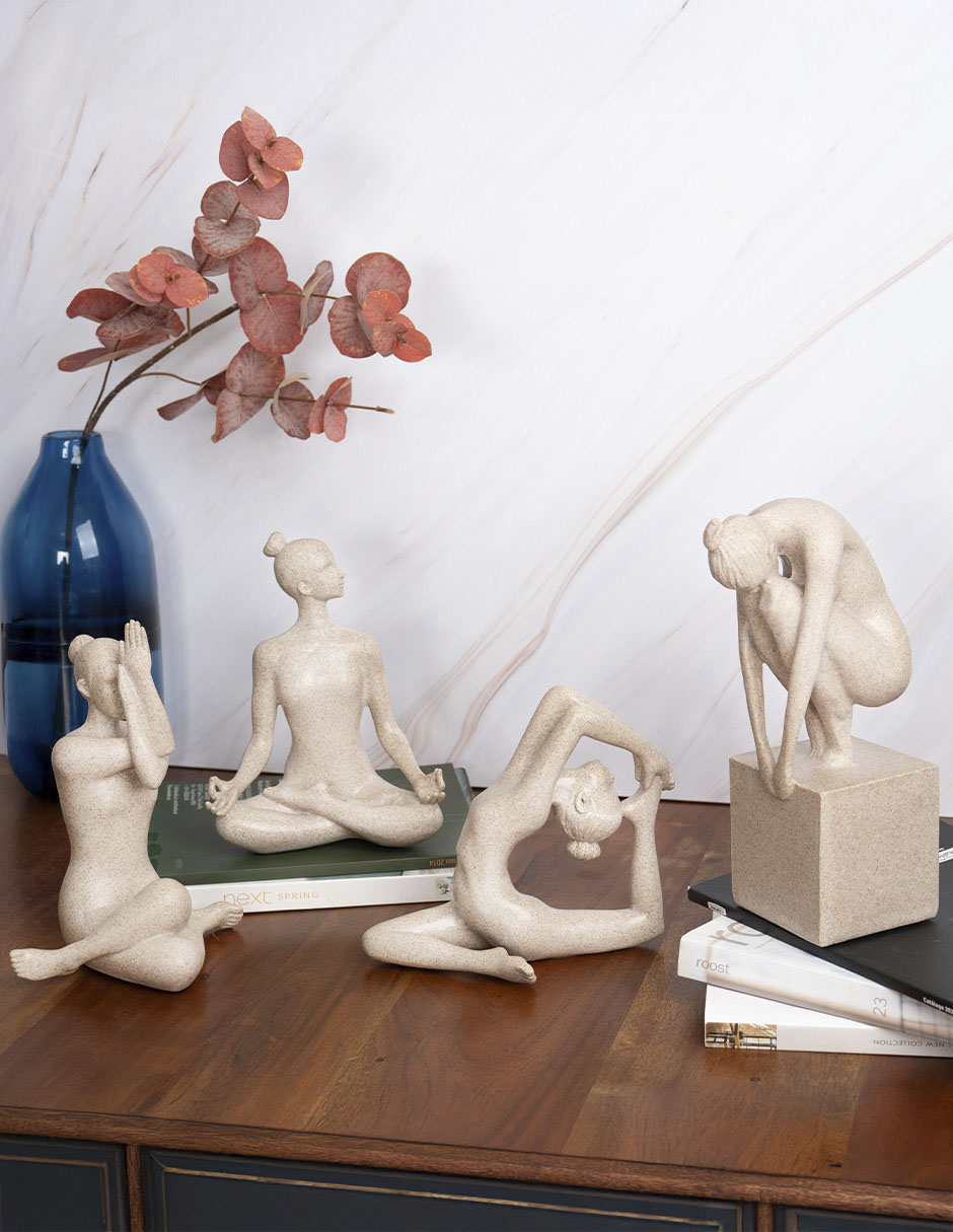 Figura Yoga Lady de resina 4
