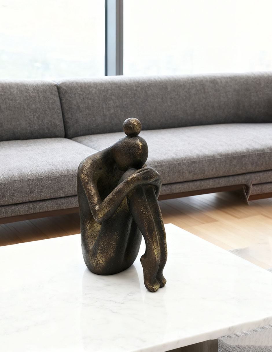 Figura Lady de resina 4