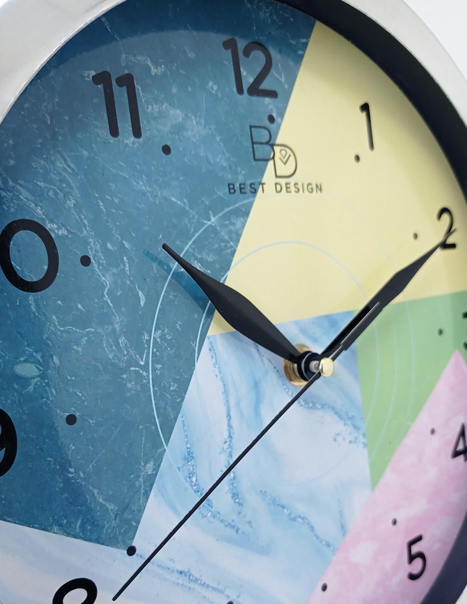 Reloj de pared de aluminio 4