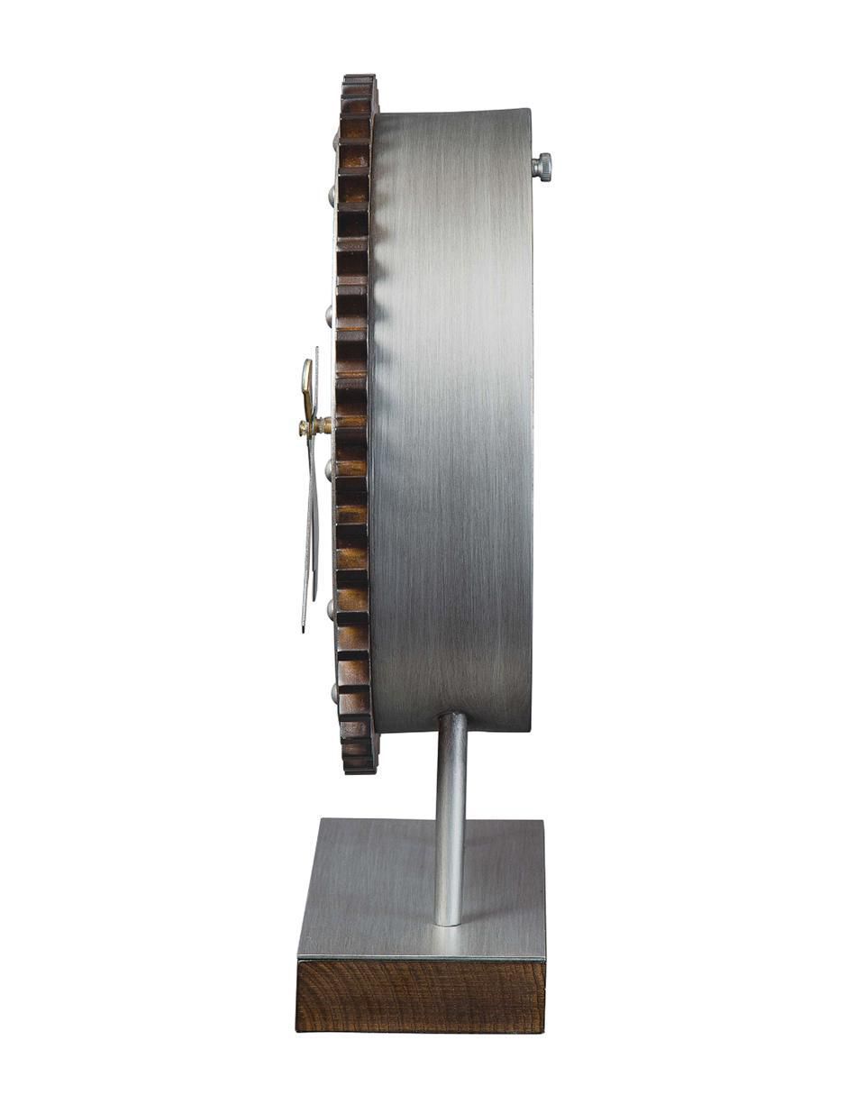 Reloj mesa de metal 6