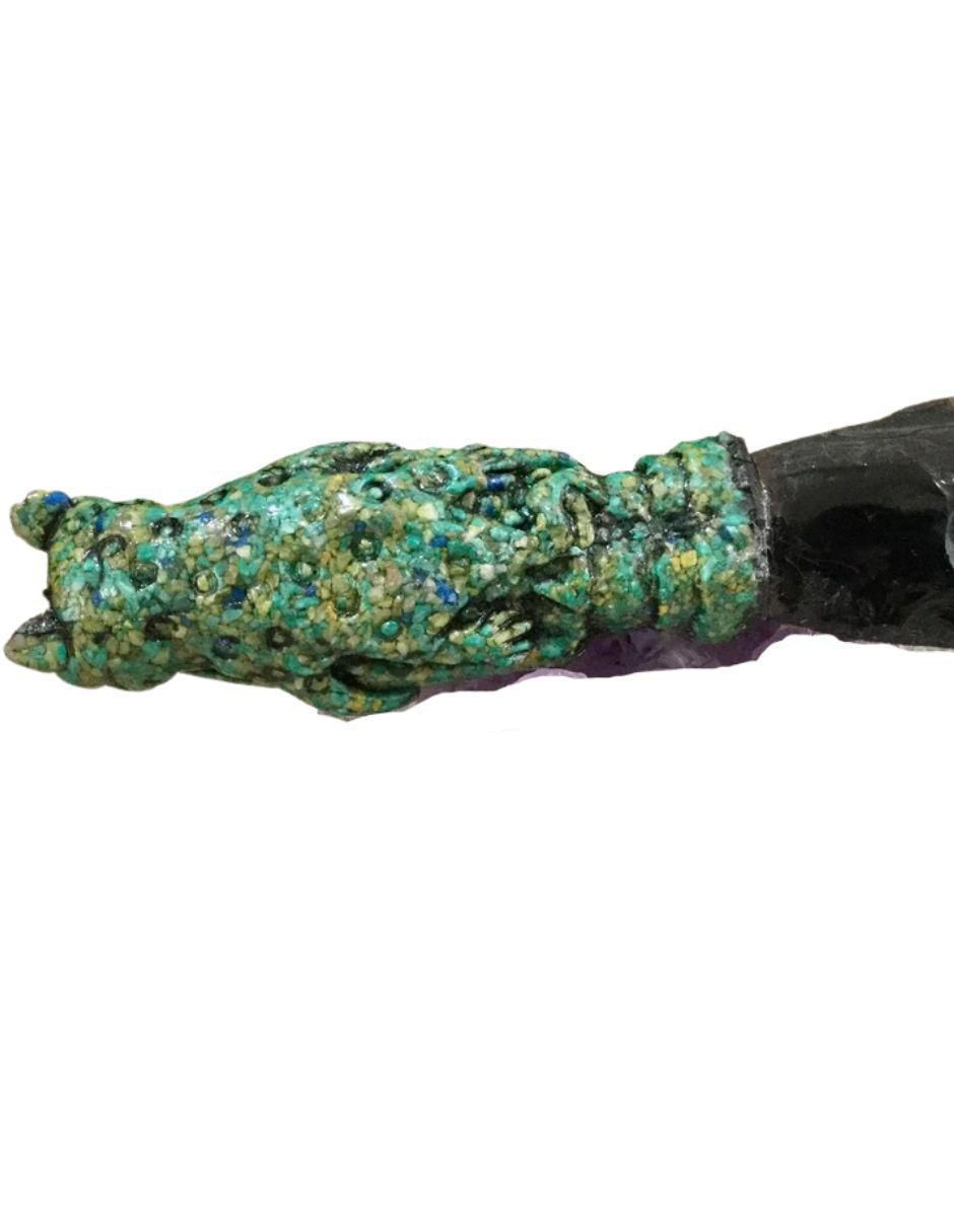 Figura de daga de vidrio 3