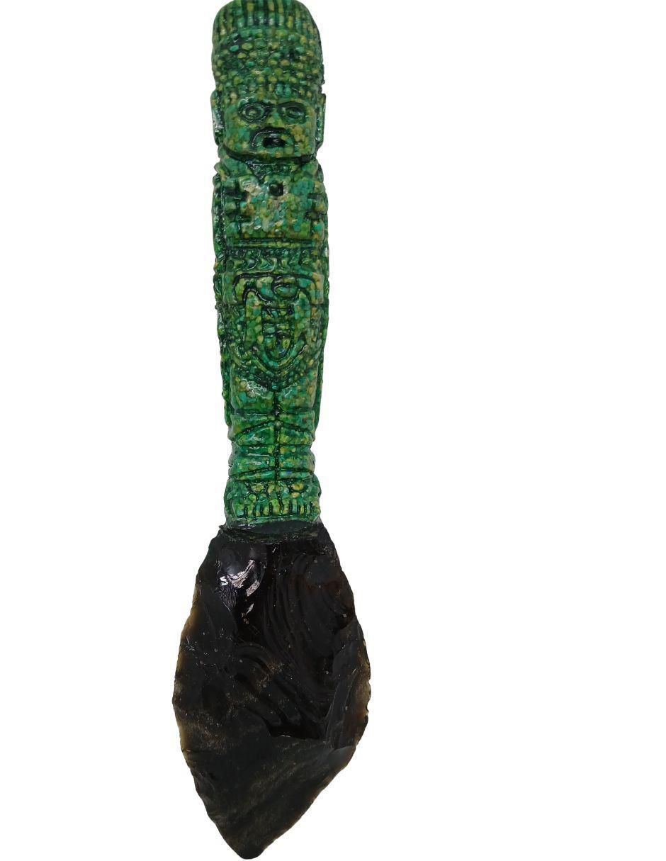 Figura decorativa de daga de vidrio