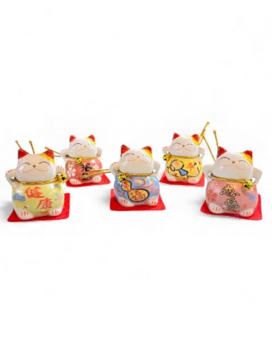 Figura de gato de cerámica 8