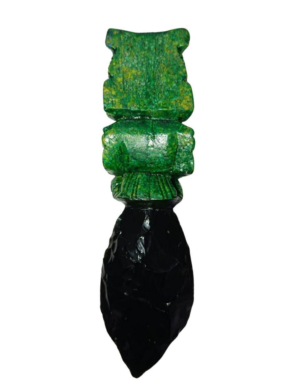 Figura de daga de vidrio 3